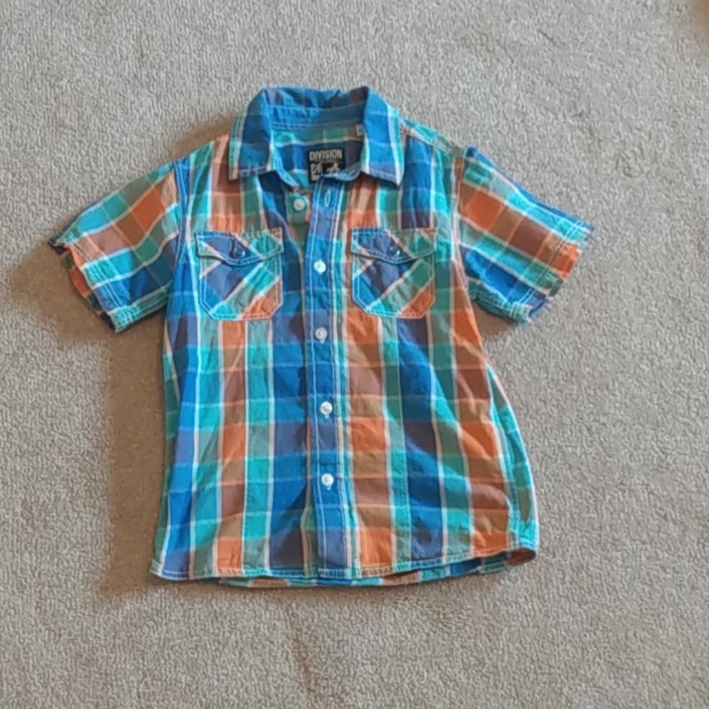 Beautiful size 8 boys shirt